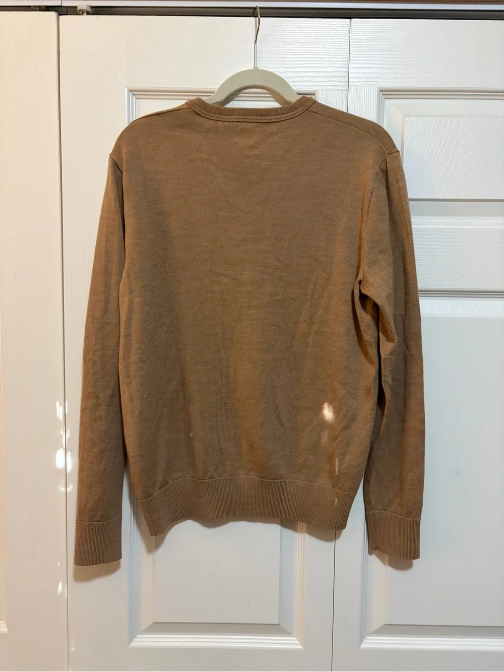 GAP Men's V-Neck Sweater – Camel Brown